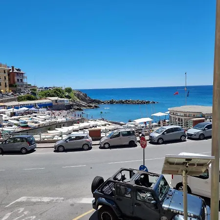 Πανσιόν House Leomar Di Sara *