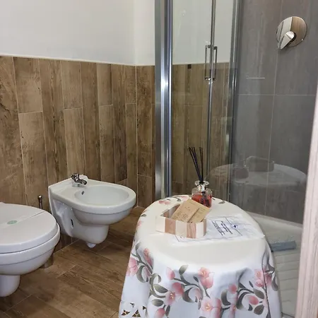 Πανσιόν House Leomar Di Sara *