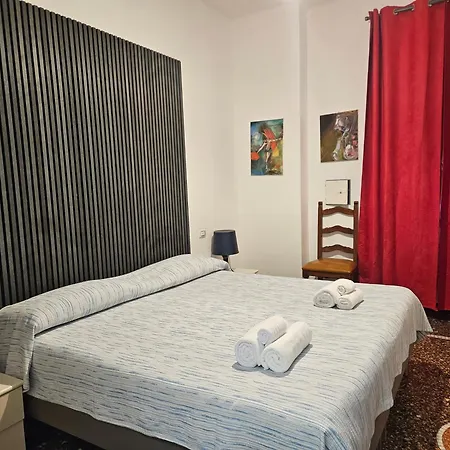 Affittacamere House Leomar Di Sara *